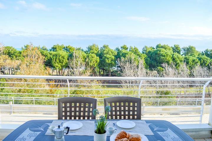 Ferienwohnung für 6 Personen, mit Pool und Balkon/Terrasse - 1