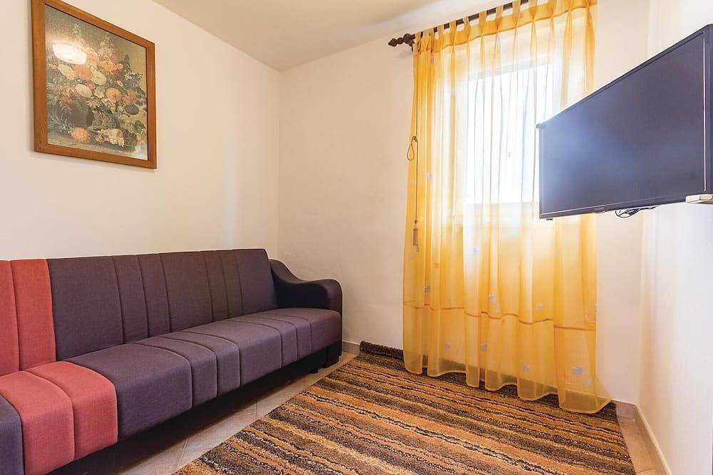 Appartement entier, Appartement confortable à Banjole avec Wi-Fi in Lijom, Banjole