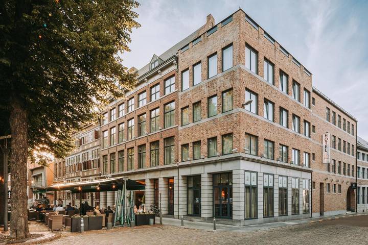 Hotel für 3 Personen, mit Terrasse in Maaseik