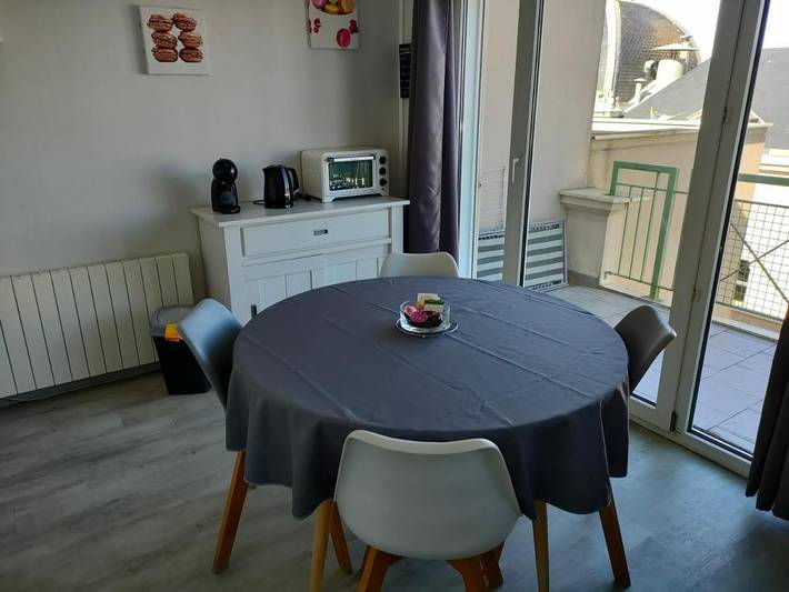 Gîte pour 4 personnes, avec balcon ainsi que piscine et vue dans Casino De Chatelaillon - 2