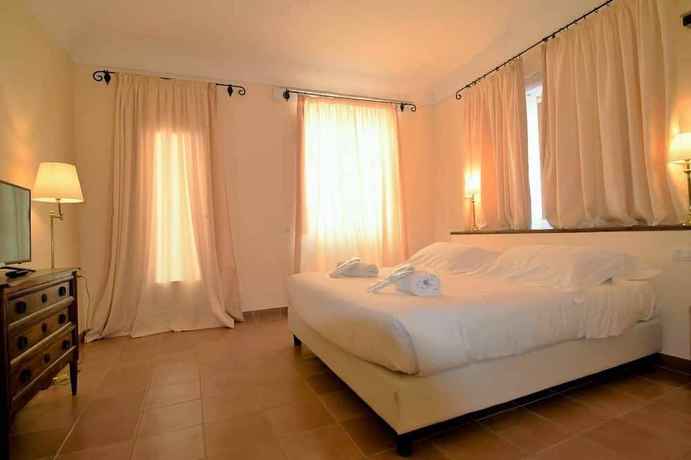 Ganze Wohnung, Angenehme Wohnung für 4 Personen mit  W-Lan, Klimaanlage, Tv, Terrasse und Haustiere erlaubt in Spiaggetta di Cala Rossa, Syrakus