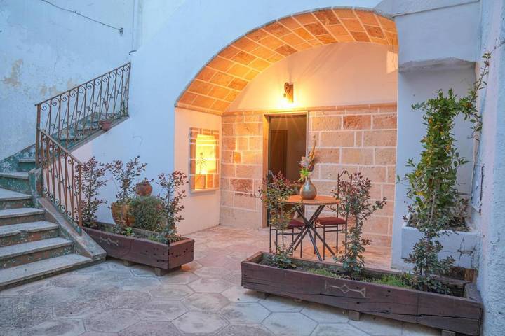 Location de vacances pour 6 personnes, avec vue et terrasse à Copertino - 4