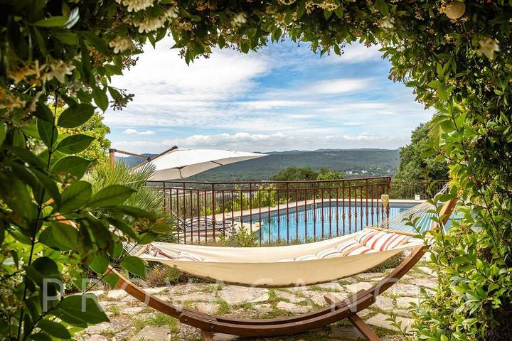 Villa pour 10 personnes, avec balcon/terrasse et piscine à Montauroux - 2