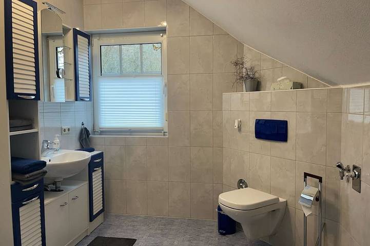 Ganze Wohnung, Ferienwohnung Rhönpanorama Dg in Kaltensundheim, Biosphärenreservat Rhön