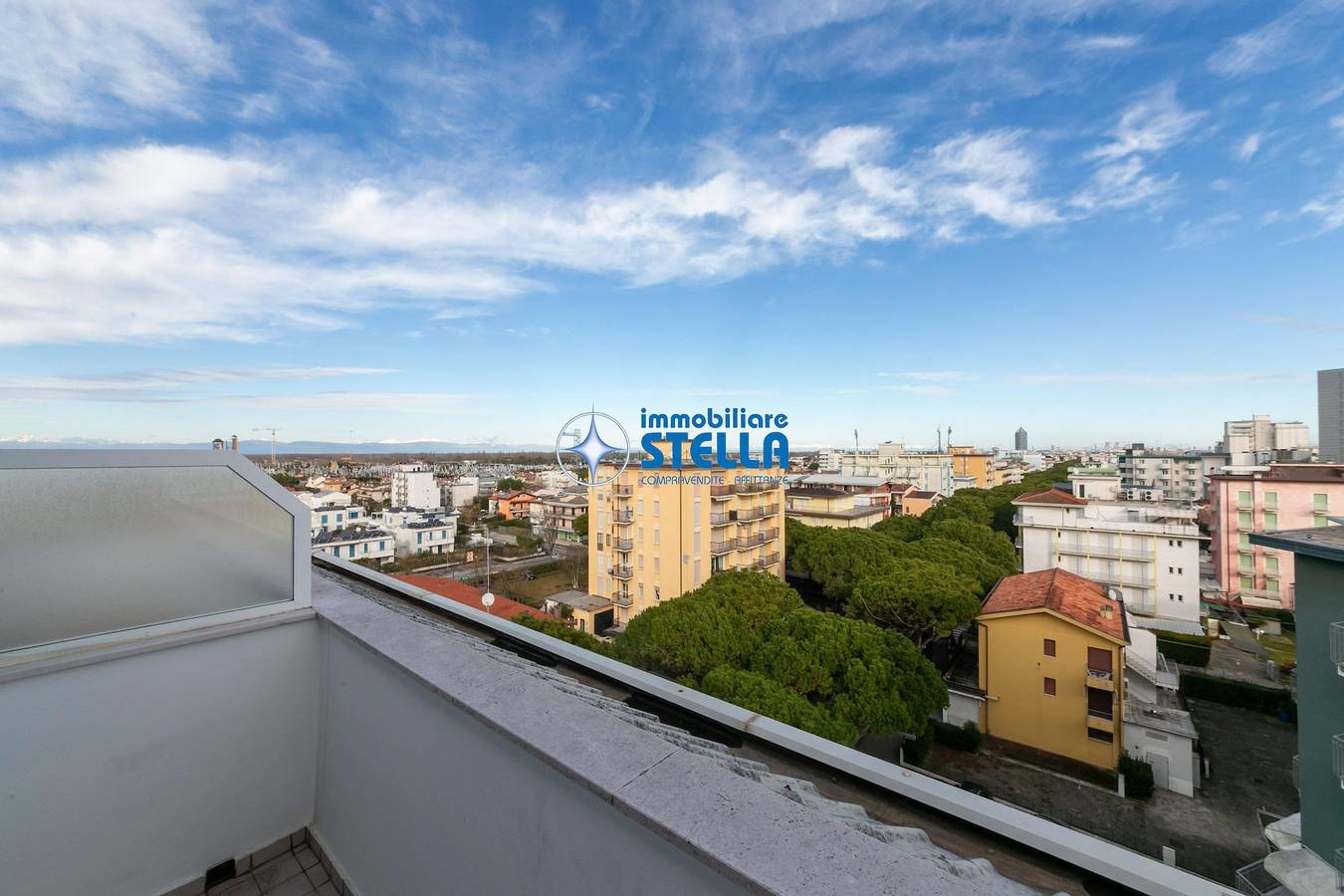Appartement entier, Appartement de vacances pour 4 personnes avec terrasse in Lido di Jesolo, Jesolo