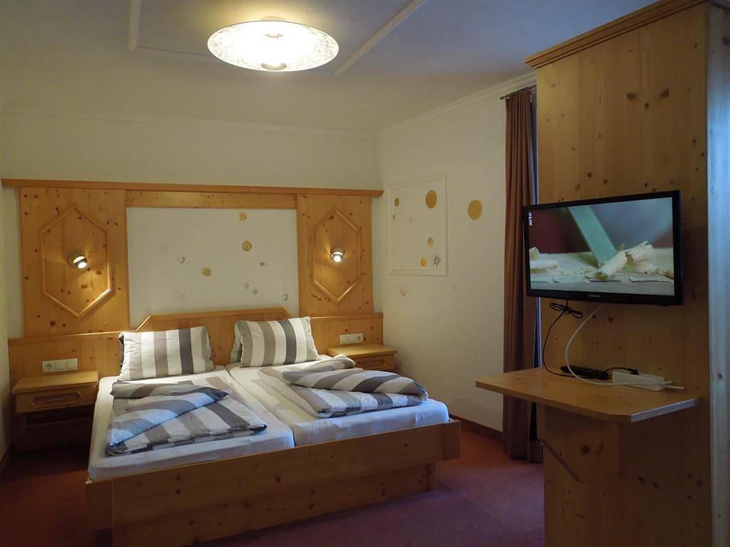 Ganze Ferienwohnung, Top 3 Romantica/Wohn-Schlafr./Du/Wc in Kappl, Verwall