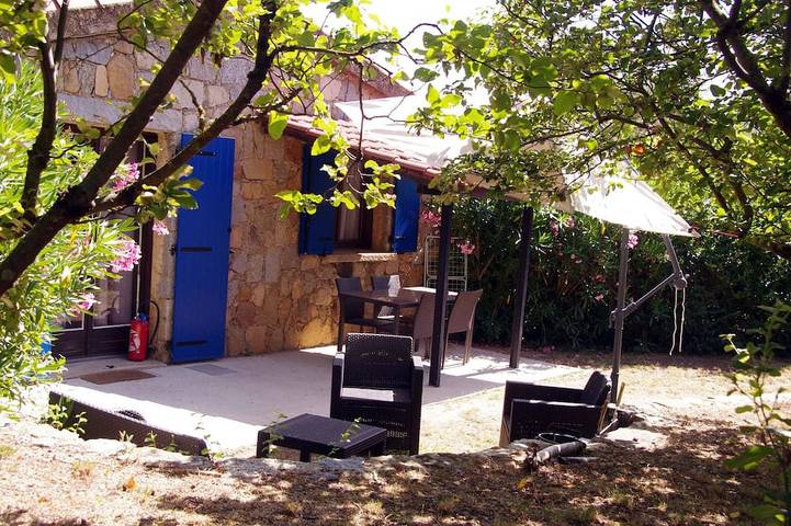 Gîte pour 5 personnes, avec jardin