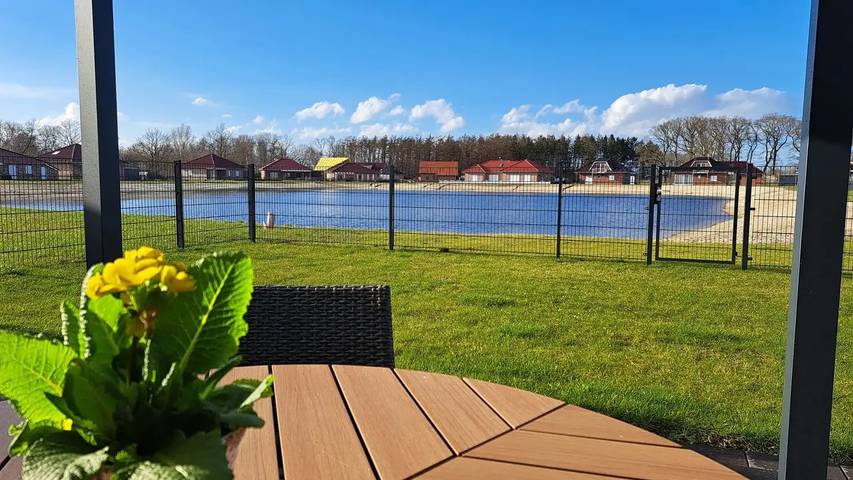 Filter.hub_sauna.vacation_home für 5 Personen, mit Terrasse und Garten sowie Pool und Sauna in Walchum