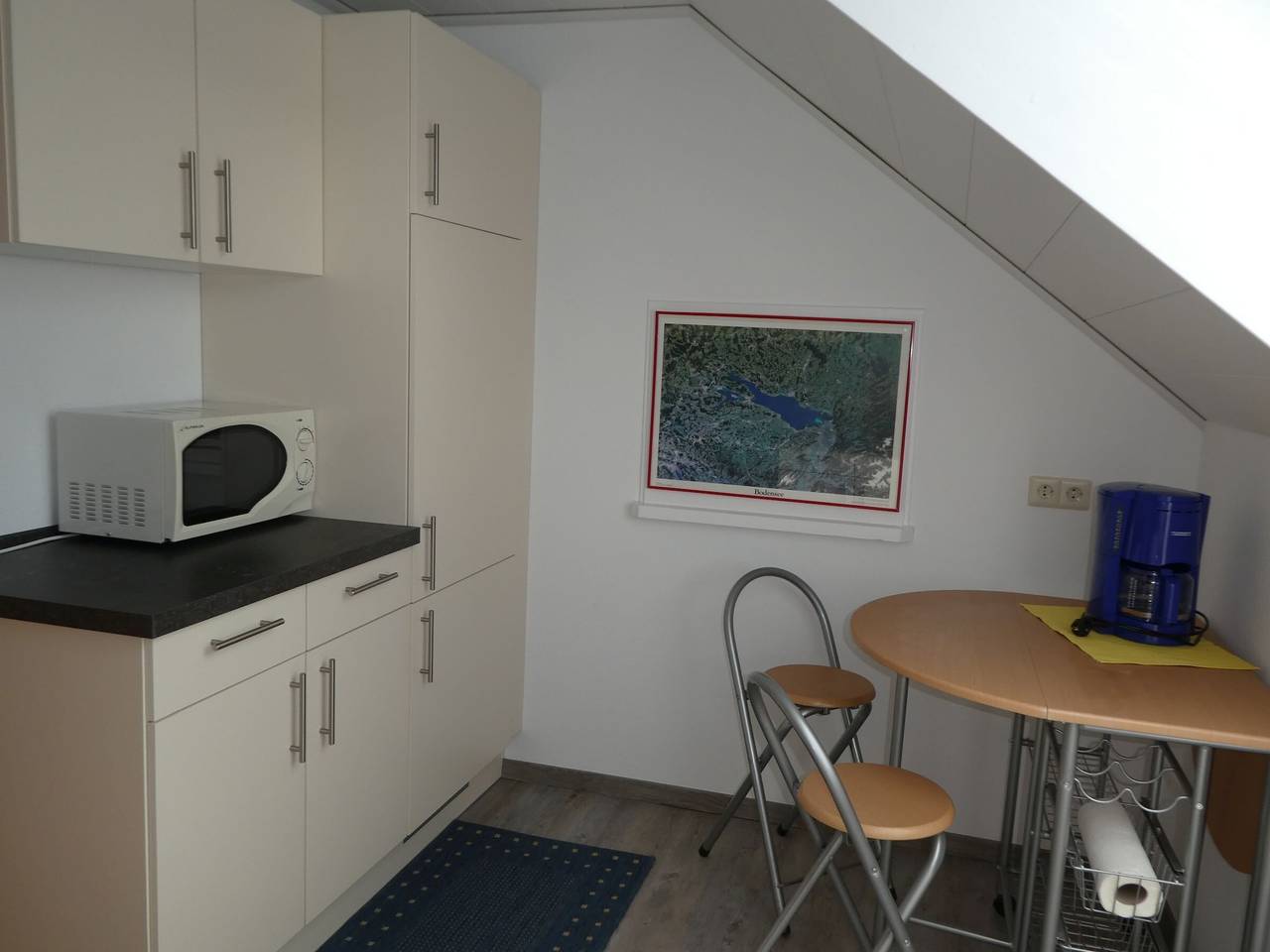 Entire apartment, Apartment 'Zerlaut' with Balcony and Wi-Fi in Langenargen, Region Bodensee-Oberschwaben