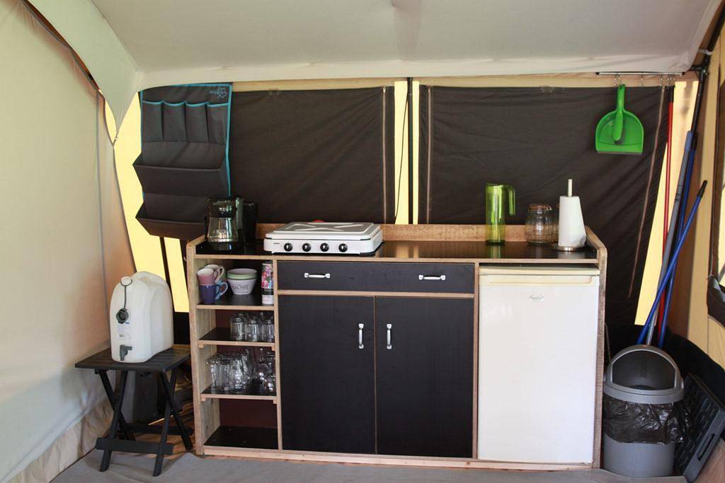 Charmecamping & Appartementen De Regge-Vallei — Safaritent 6-persoons in Den Ham, Twente