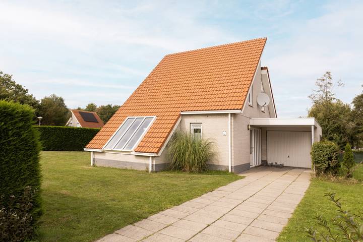 Ferienhaus für 6 Personen, mit Balkon/Terrasse und Terrasse in Scharendijke