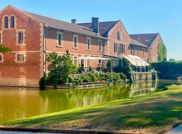 Maison d’hôte pour 2 personnes, avec Terrasse et Jardin ainsi que Piscine et Sauna