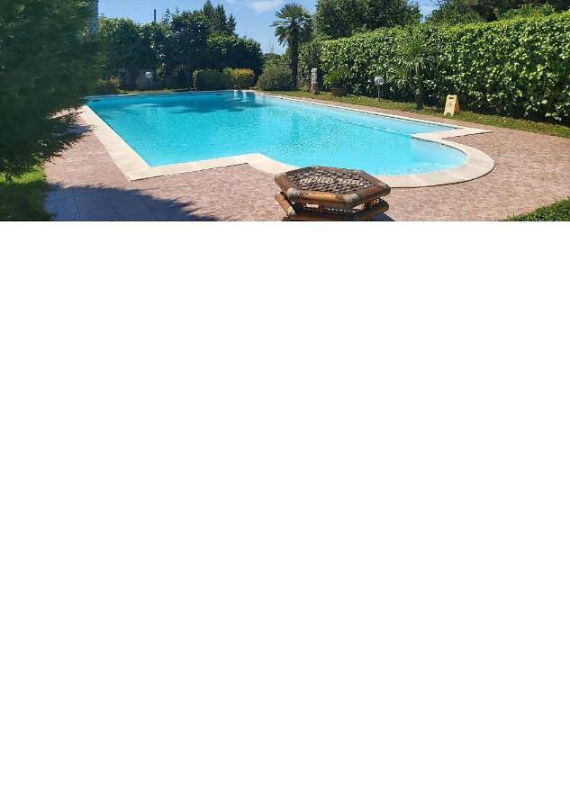 Location de vacances pour 4 personnes, avec vue ainsi que piscine et jardin, animaux acceptés à Ercolano - 4