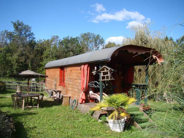 Location de vacances pour 2 personnes, avec jardin et vue, animaux acceptés à Yenne - 4