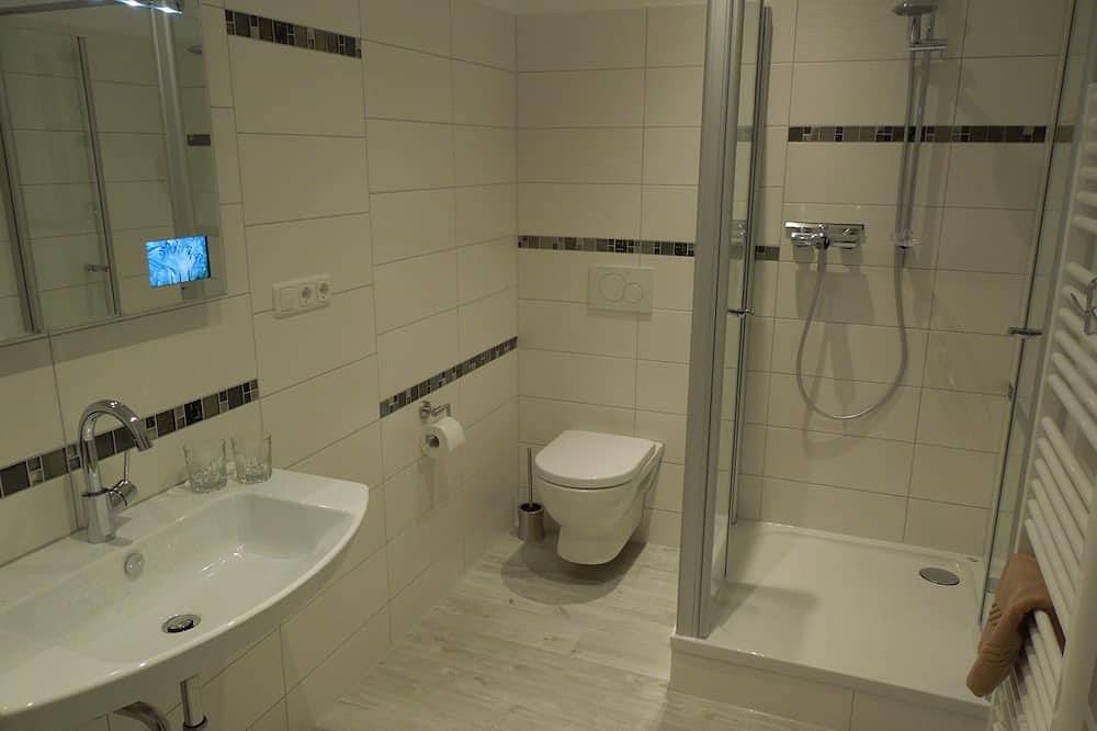 Ganze Wohnung, Direkt am Rhein im Welterbe Oberes Mittelrheintal zwischen Burgen und Reben in Lorchhausen, Lorch