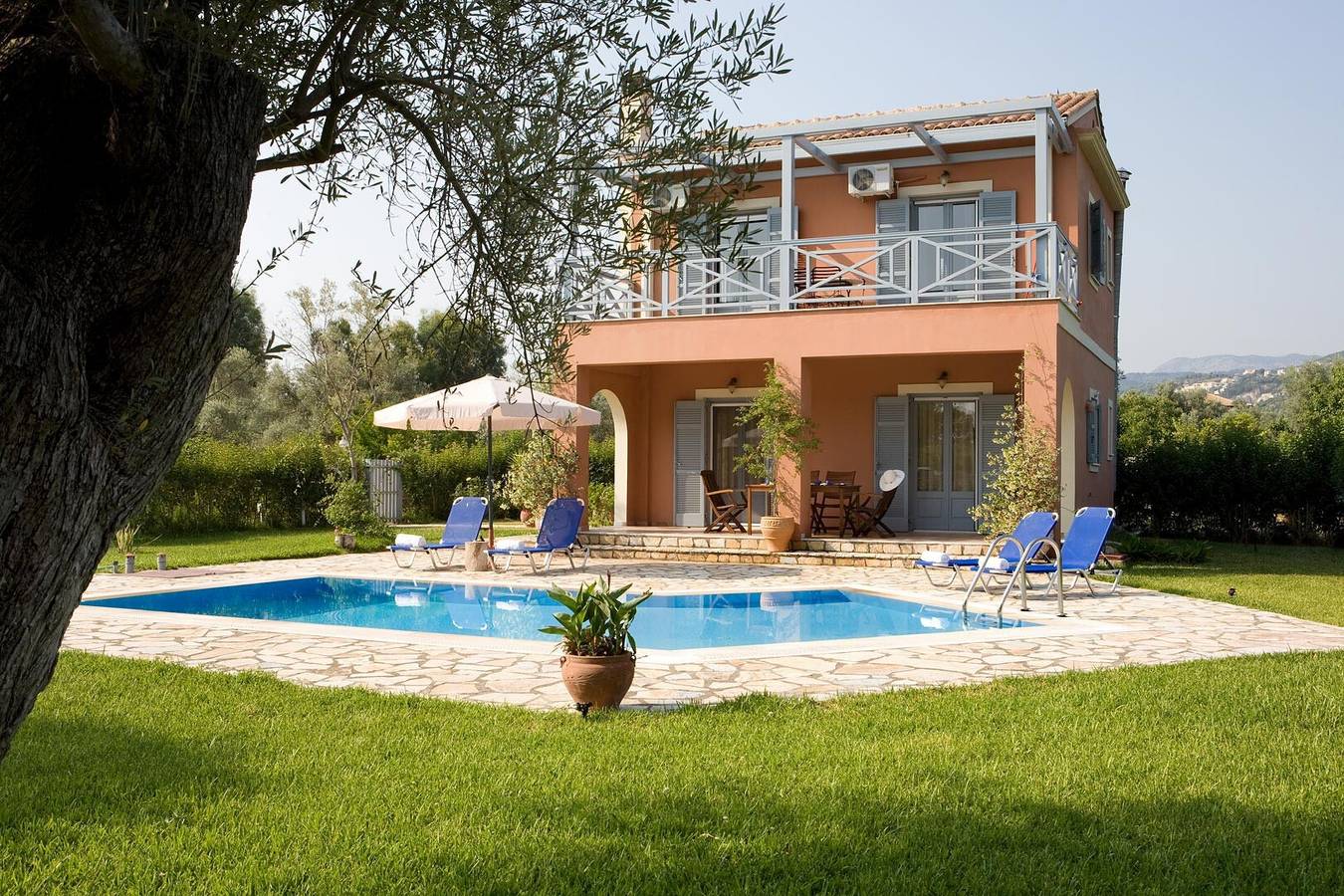 Villa Simeoni Country House with Lake View, Wi-Fi, and Air Conditioning in Lefkada City, Greece