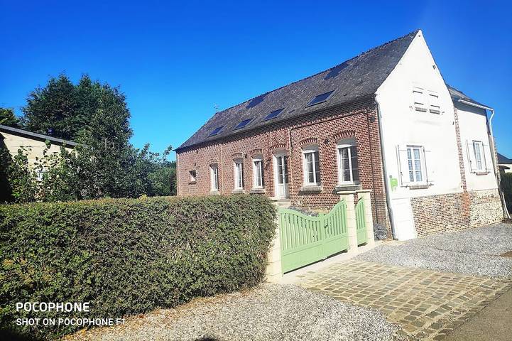 Location de vacances pour 6 personnes, avec jardin et terrasse à Autreppes