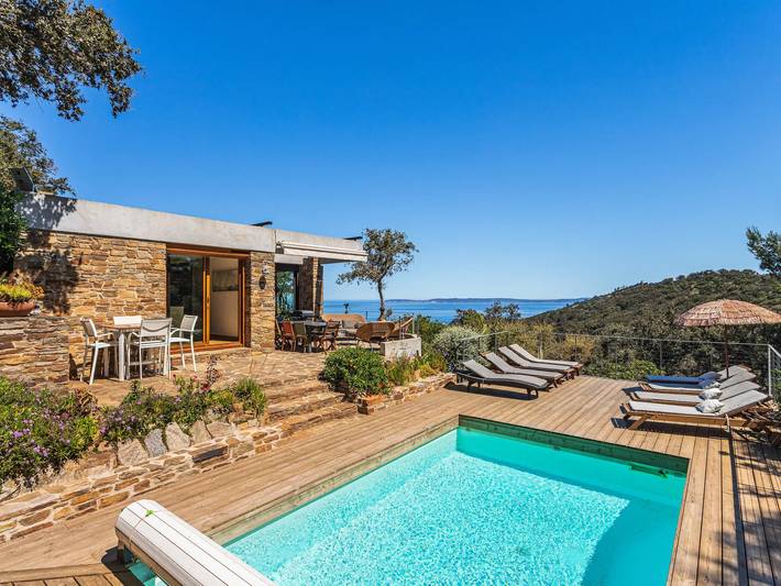 Villa pour 8 personnes, avec terrasse et piscine à Bormes-les-Mimosas