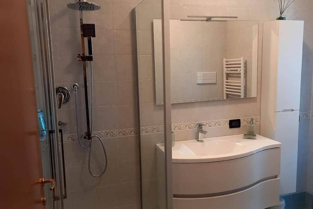 Apartamento entero, Apartamento de vacaciones Abano Terme para 1 - 4 personas con 1 dormitorio - Apartamento en casa uni in Abano Terme, Colinas Eugâneas