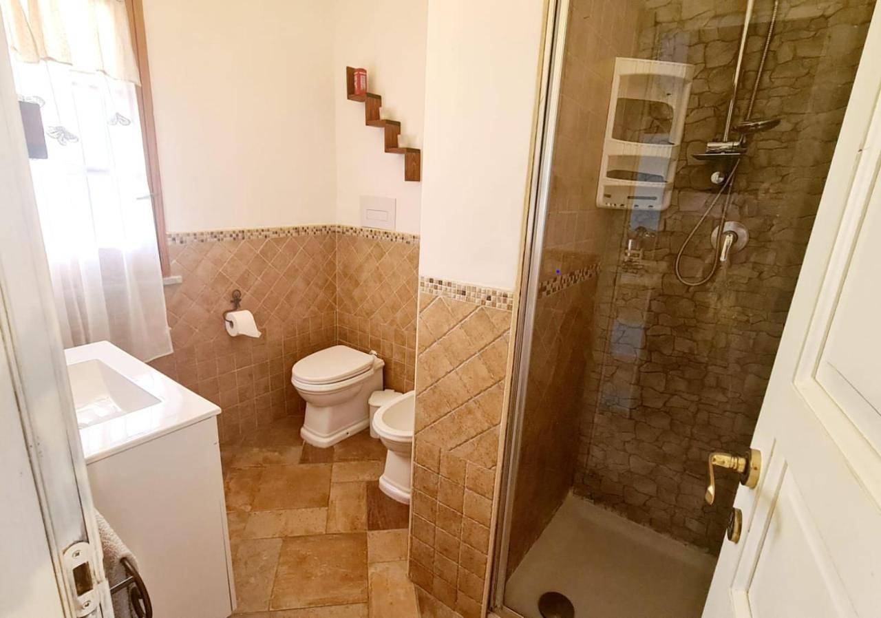 Appartamento intero, Two-Bedroom Apartment in Sferracavallo, Palermo