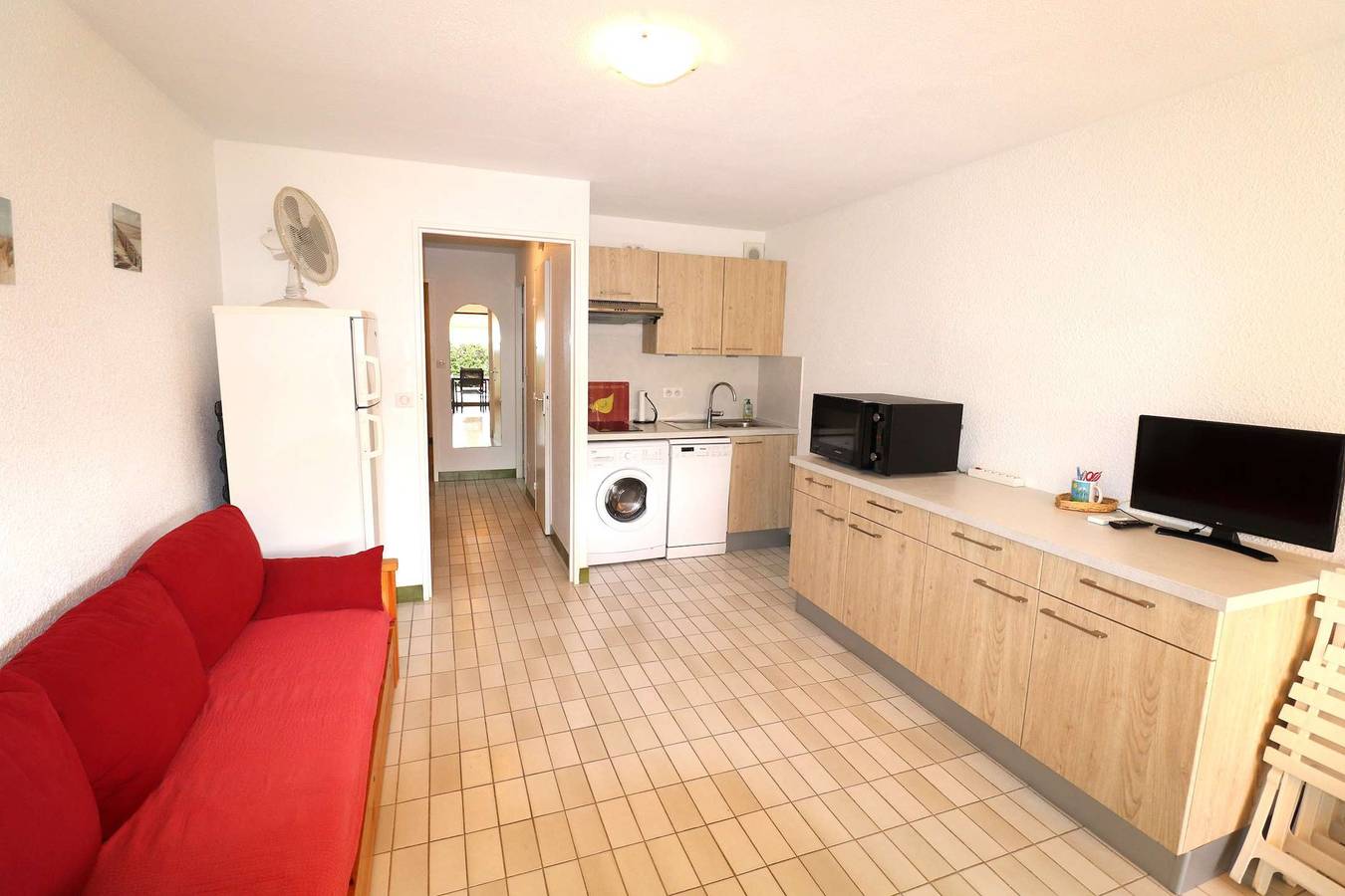 Appartement de vacances entier, Joli 2 pièces cabine Rdj parking clim 100m plage in Port Camargue, Le Grau-du-Roi