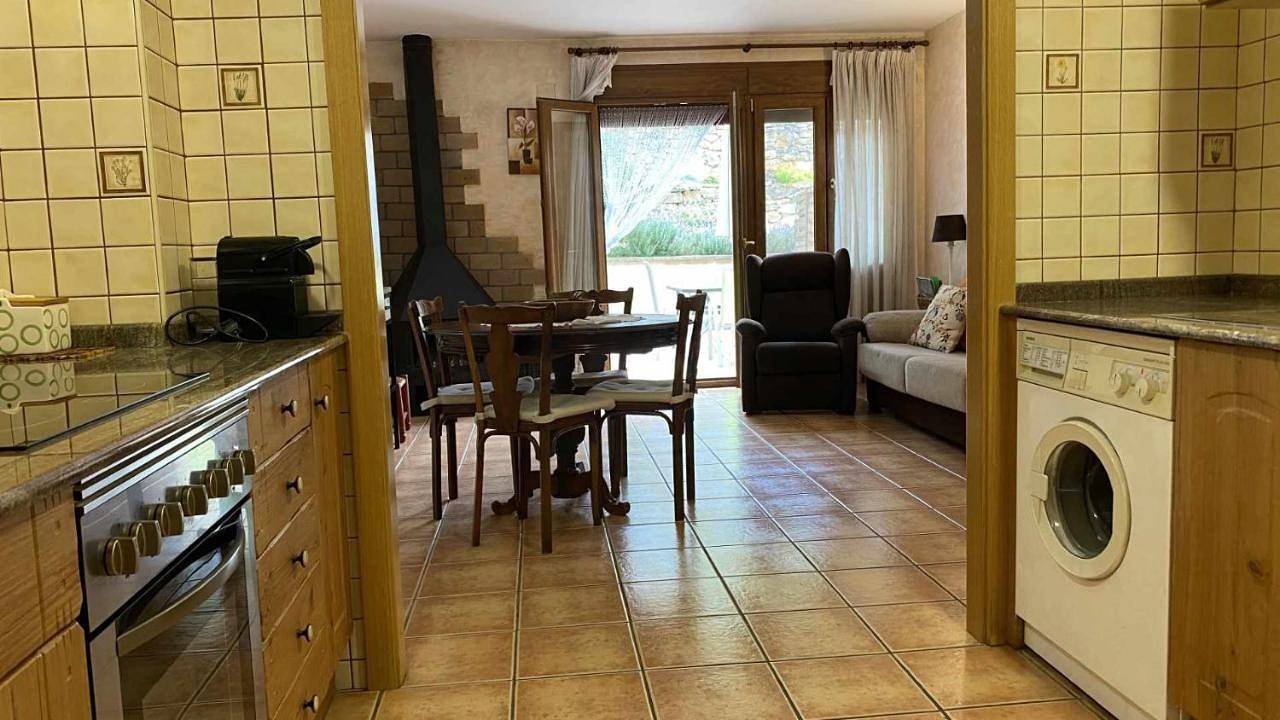 Apartamento entero, Apartamentos Casa Lola Beceite, terraza y barbacoa in Beceite, Massis dels Ports
