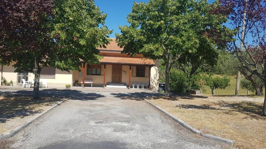 Casa vacanza per 7 persone, con balcone e giardino - 1