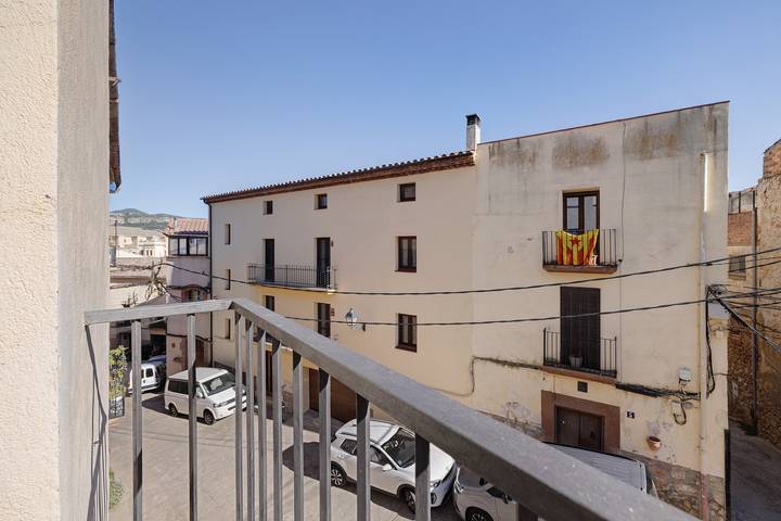 Casa vacacional 'Ca La Cris' con balcón y Wi-Fi in Cornudella, Montsant DO