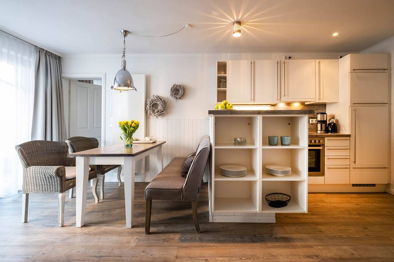 Ganze Wohnung, Weisse Villa - Apartment für bis zu 4 Personen am Hafen von Büsum in Hafen Büsum, Büsum