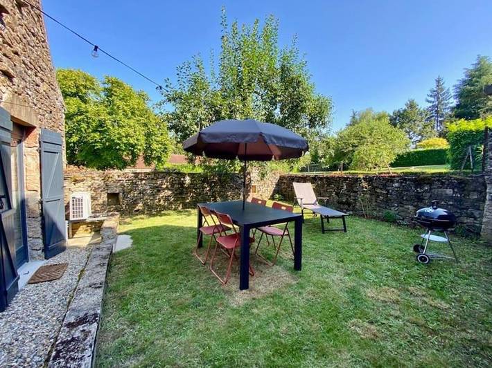 Gîte pour 4 personnes, avec jardin dans Chamilly