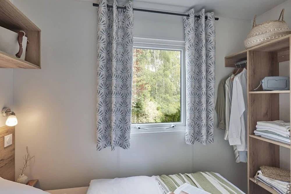 Zecamping 4* espace aquatique locatif Tv Lv clim 40m2 in Challans, Valle del Loira