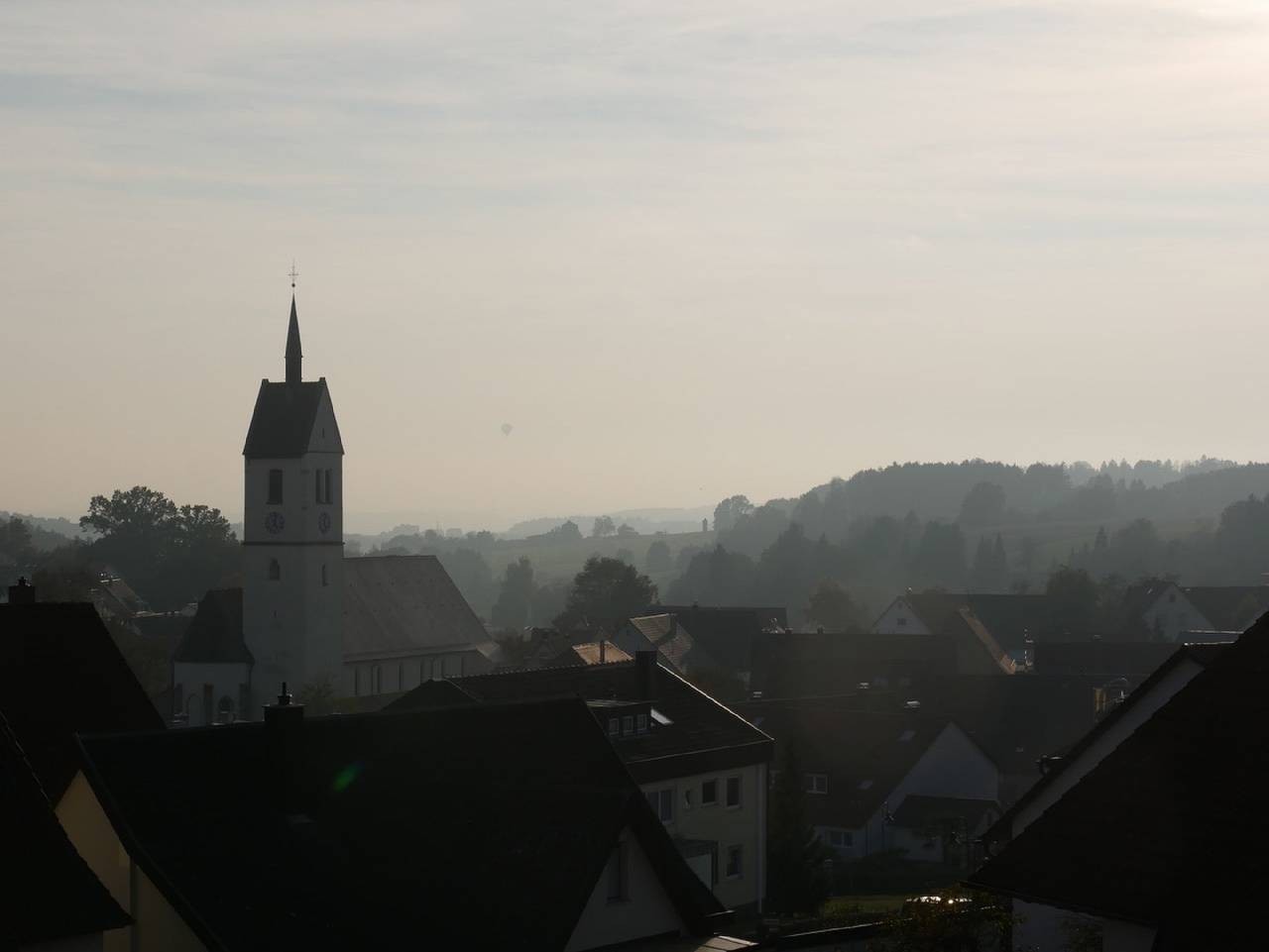 Entire holiday apartment, Ferienwohnung Haus Maria - Ferienwohnung, 81qm, 2 Schlafzimmer, max. 6 Personen in Wäschenbeuren, Landkreis Göppingen