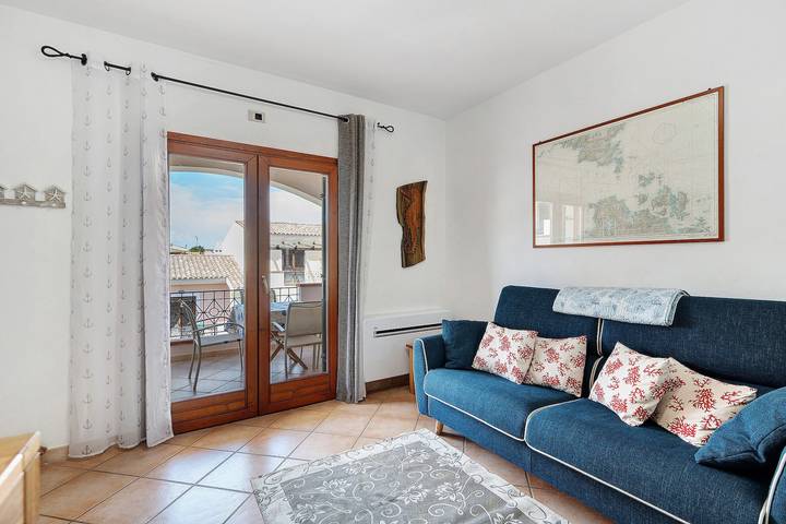 Hel lejlighed, Apartment 'Casa Milly with Shared Pool', Wi-Fi and Air Conditioning in Santa Teresa di Gallura, Santa Teresa Gallura (Kommune)