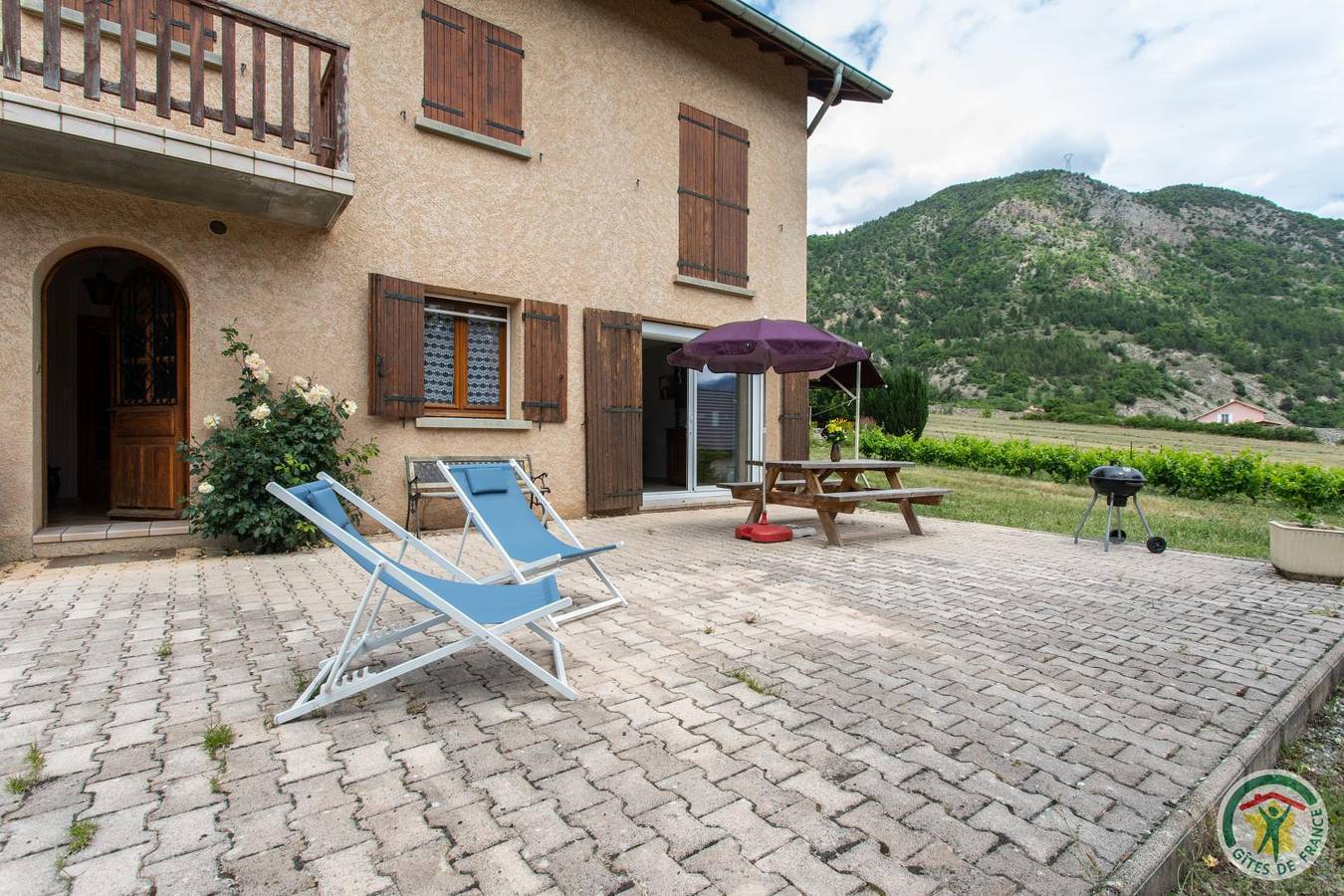 Gîte für 4 Personen mit Terrasse in Théus, Gap und Umgebung