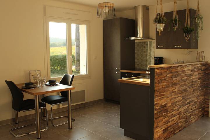 Gîte pour 2 personnes, avec balcon et jardin