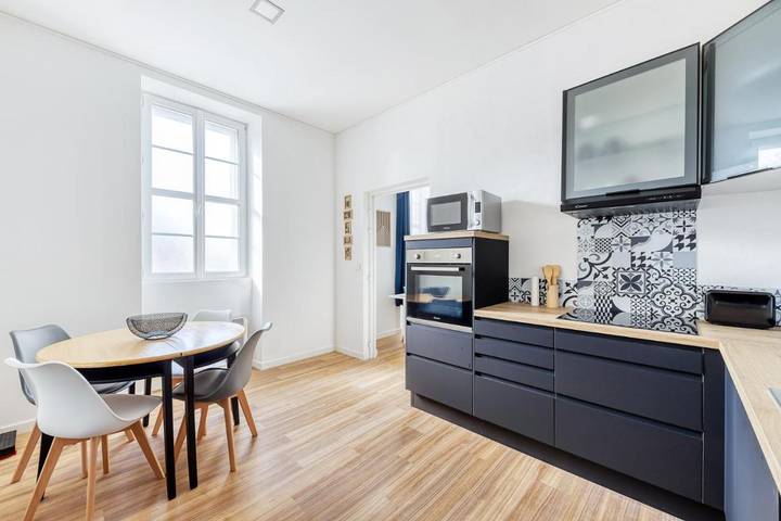 Location de vacances pour 8 personnes, avec piscine et terrasse à Pissos - 3