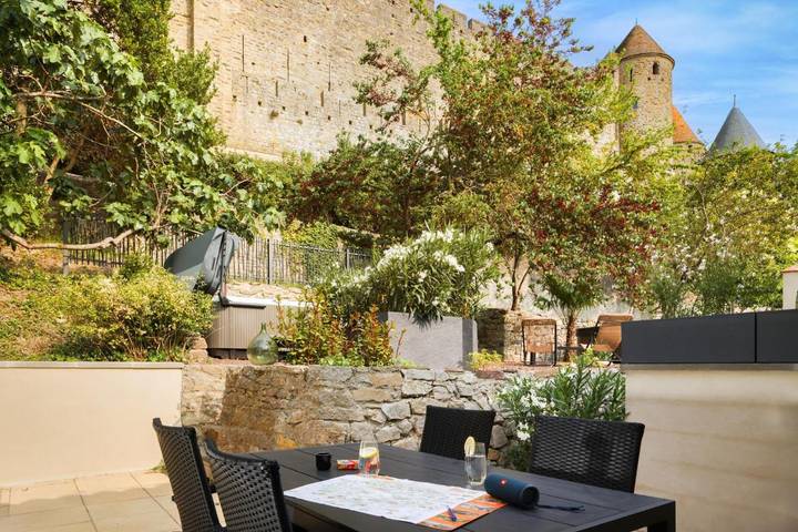 Location de vacances pour 10 personnes, avec jardin et vue dans Cite Medievale - 3