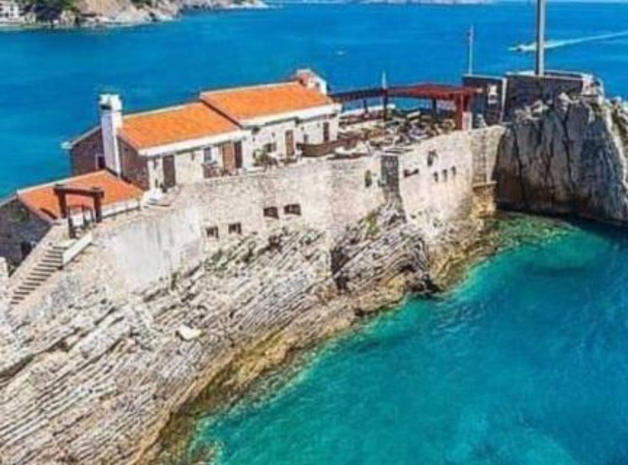 Studio entier, Villa Teodora Mare - Standard Studio (App 4) in Petrovac na Moru, Municipalité de Budva