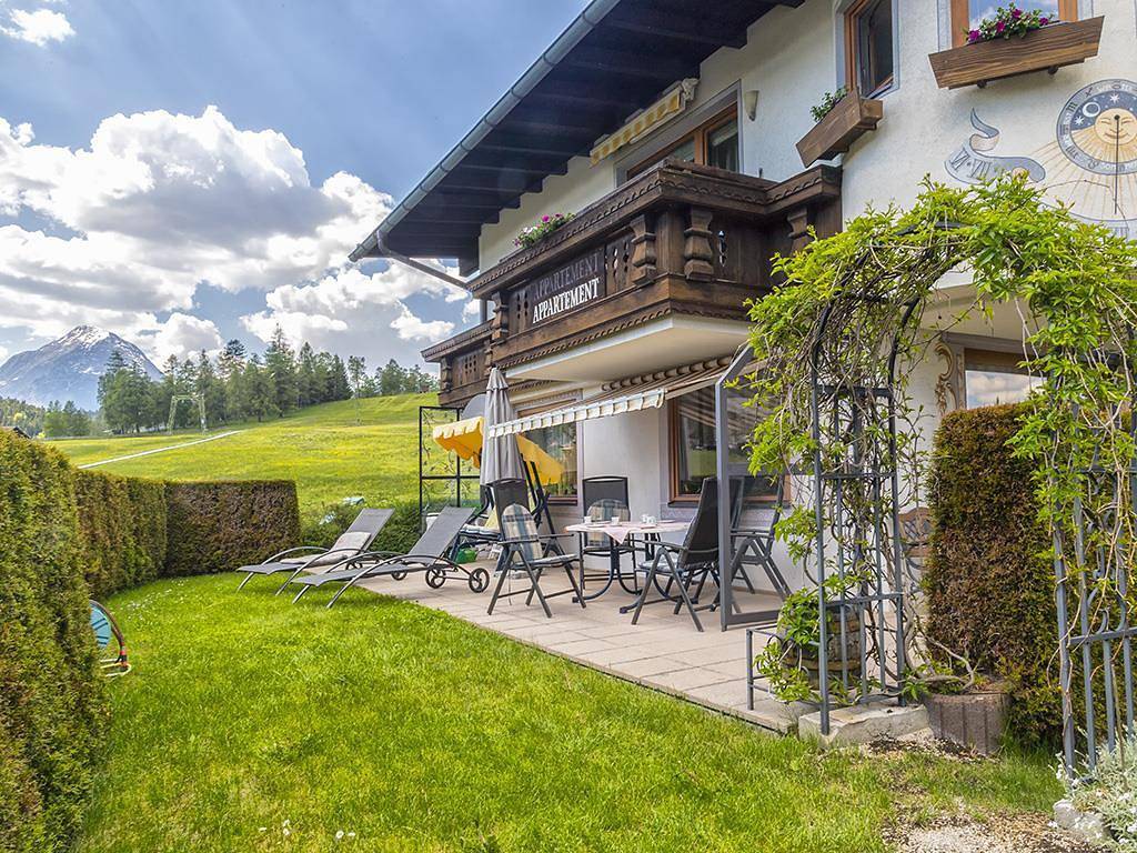 Entire holiday apartment, Apartment B, 1 bedroom, shower, Wc in Seefeld in Tirol, Innsbruck Land
