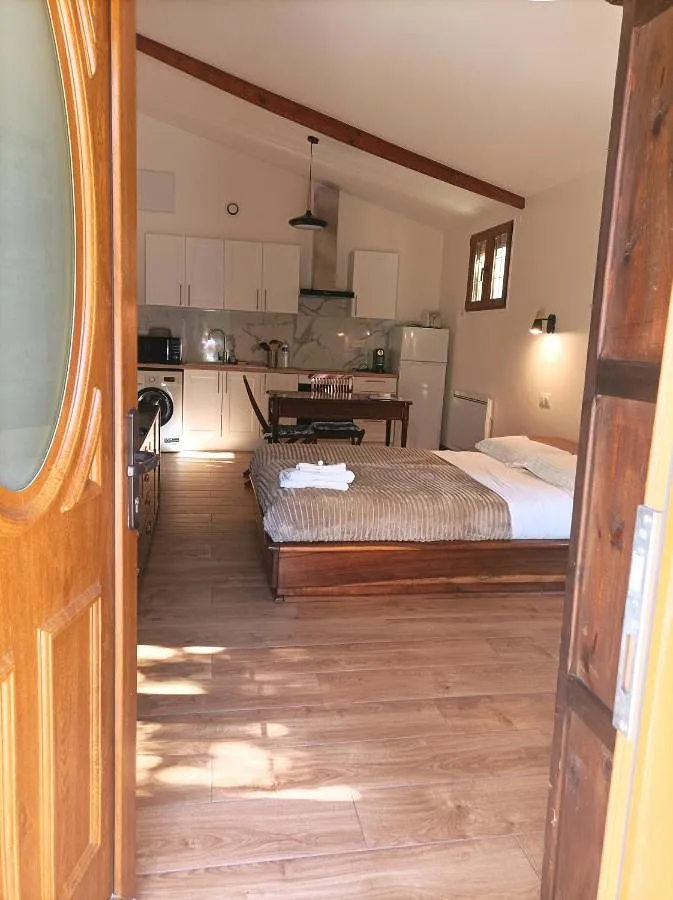 Casa de huéspuedes para 3 personas, con vistas y jardín, Familias con niños - 1