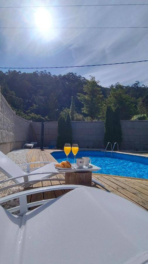 Chalet para 7 personas, con piscina además de jardín y vistas, Se admiten mascotas en Galicia - 3