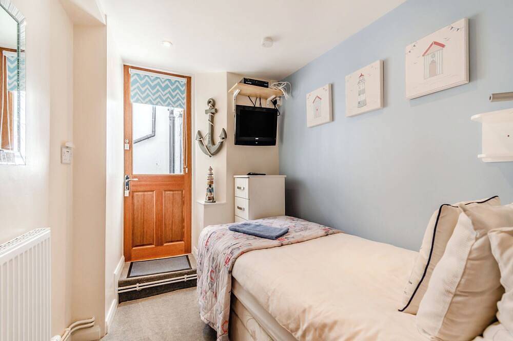 2 bedroom accommodation in Sandsend, near Whitby in Sandsend, North York Moors National Park
