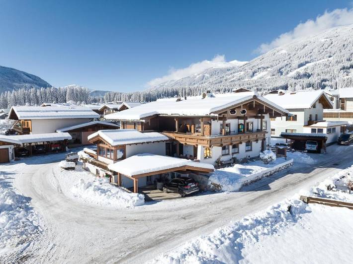 Double Room with Balcony in Neukirchen am Großvenediger, Pinzgau