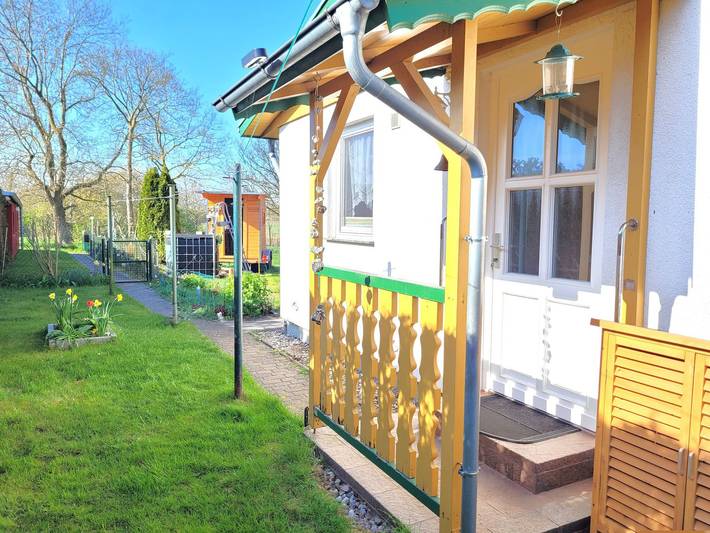 Ferienwohnung für 4 Personen, mit Terrasse und Garten sowie Sauna in Stralsund
