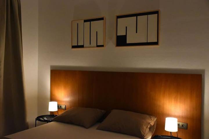 Villa pour 8 personnes, avec vue ainsi que piscine et jardin à Brodarica - 4