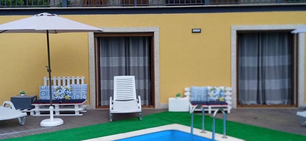 Gîte pour 4 personnes, avec terrasse et vue ainsi que piscine et vue sur le lac dans Caniçada - 2