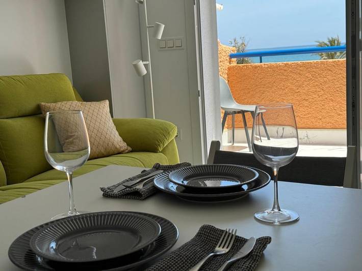 Apartamento para 2 personas, con vistas y terraza en Vera Playa Naturista