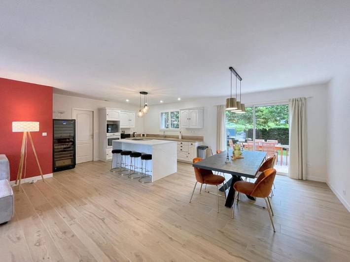 Location de vacances pour 8 personnes, avec terrasse et jardin, animaux acceptés à Hostens - 4