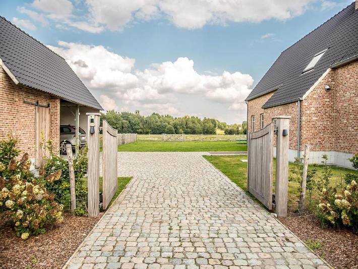 Maison de vacances pour 10 personnes, avec terrasse et jardin à Peer