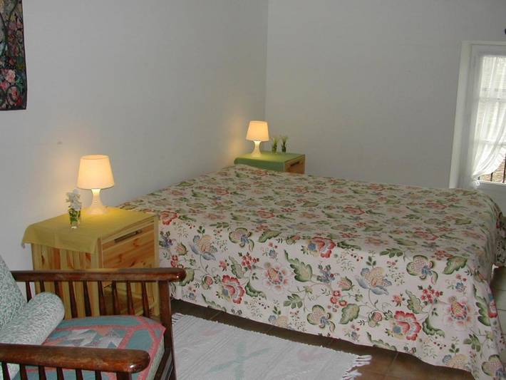 Chambre d’hôte pour 5 personnes, avec vue ainsi que jardin et piscine dans l' Aude - 2